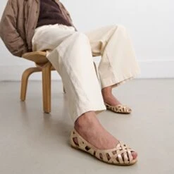 Ballerines Ajourées En Croûte Laminée Platine 10 Ballerines Ajourées En Croûte Laminée Platine -Xoxo Boutique 01W003878C.1694450942