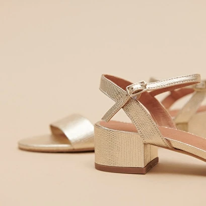 Sandales à Talons Carrés En Reptile Métallisé Or 7 Sandales à Talons Carrés En Reptile Métallisé Or – Image 5