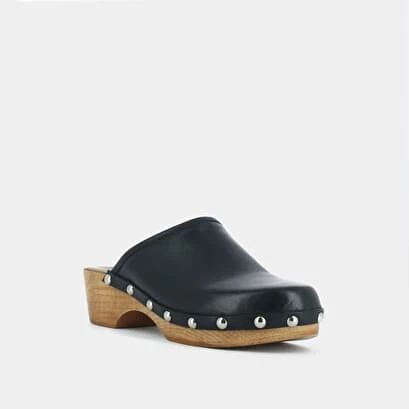 Sabots à Clous En Cuir Noir 6 Sabots à Clous En Cuir Noir – Image 4