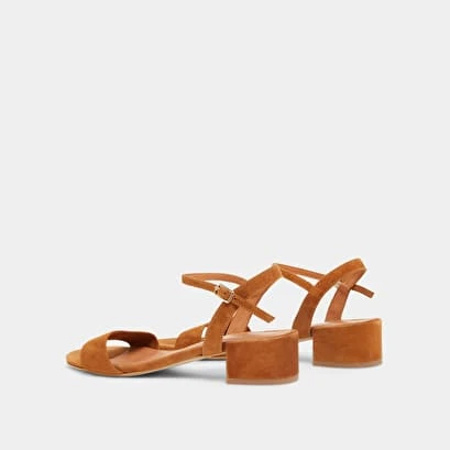 Sandales à Talons Carrés En Velours Cognac 8 Sandales à Talons Carrés En Velours Cognac – Image 6