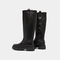 Bottes à Semelles Crantées Et Bouts Carr... En Cuir Noir -Xoxo Boutique 01W007630F.1698943024