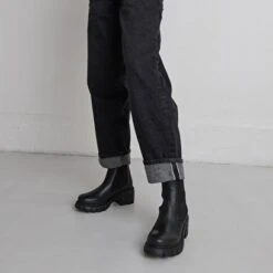 Bottines à Talons Et Semelles Crantées En Cuir Noir -Xoxo Boutique 01W007728C.1698943180