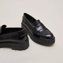 Mocassins à Semelles Crantées En Cuir Noir -Xoxo Boutique 01W007757E.1694469315