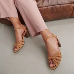 Sandales à Brides Et Bouts Ouverts En Velours Camel -Xoxo Boutique 01W007800C.1694469406