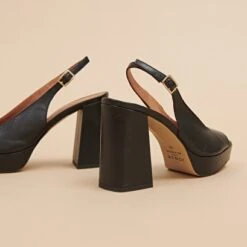 Escarpins à Bouts Ouverts Carrés Et Talons Hauts En Cuir Noir -Xoxo Boutique 01W007933E.1708516780