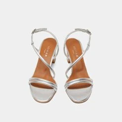 Sandales à Talons Et Brides En Cuir Métallisé Argent 15 Sandales à Talons Et Brides En Cuir Métallisé Argent -Xoxo Boutique 01W008080G.1694470081