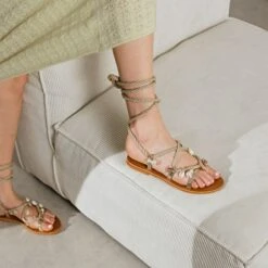 Sandales à Perles En Cuir Métallisé Platine