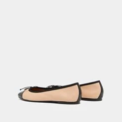 Ballerines à Bouts Ronds Et Noeuds En Vernis Cuir Noir Et Beige -Xoxo Boutique 01W008552F.1698677500