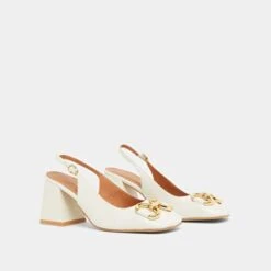 Escarpins à Bouts Carrés Et Mors Dorés En Cuir Vieilli écru -Xoxo Boutique 01W008554D.1708516998