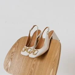 Escarpins à Bouts Carrés Et Mors Dorés En Cuir Vieilli écru -Xoxo Boutique 01W008554G.1708516999