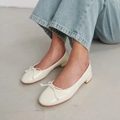 Ballerines à Bouts Ronds En Vernis Plissé écru -Xoxo Boutique 01W008569C.1694503705