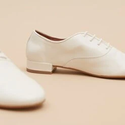 Derbies à Talons Plats En Cuir écru 15 Derbies à Talons Plats En Cuir écru -Xoxo Boutique 01W008597E.1708516822