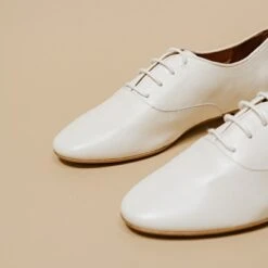 Derbies à Talons Plats En Cuir écru 17 Derbies à Talons Plats En Cuir écru -Xoxo Boutique 01W008597G.1708516823