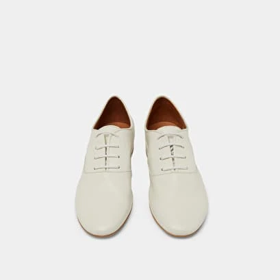 Derbies à Talons Plats En Cuir écru 10 Derbies à Talons Plats En Cuir écru – Image 8