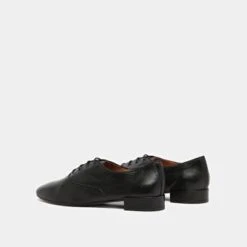 Derbies à Talons Plats En Cuir Noir 14 Derbies à Talons Plats En Cuir Noir -Xoxo Boutique 01W008600F.1694503735