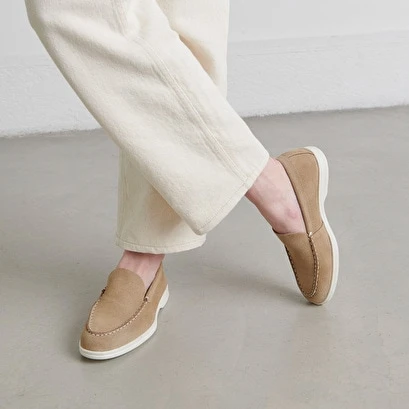 Mocassins à Bouts Fermés En Croute Beige 5 Mocassins à Bouts Fermés En Croute Beige – Image 3