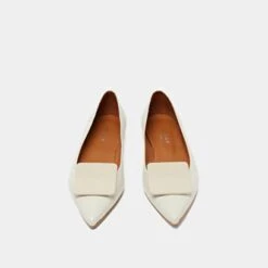 Ballerines à Bouts Pointus En Vernis Plissé écru -Xoxo Boutique 01W008636G.1694503849