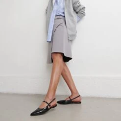 Ballerines à Bouts Pointus Et Lanières En Cuir Brillant Noir