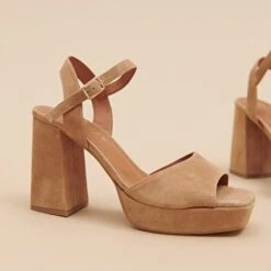 Sandales à Talons Hauts Et Bouts Ouverts... En Velours Camel -Xoxo Boutique 01W008665E.1708516789