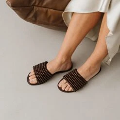 Mules à Perles En Cuir Marron