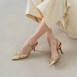 Escarpins à Bouts Pointus Et Détails Ajourés En Cuir Metallisé Platine -Xoxo Boutique 01W008697C.1694504080