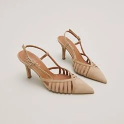 Escarpins à Bouts Pointus Et Détails Ajourés En Velours Camel