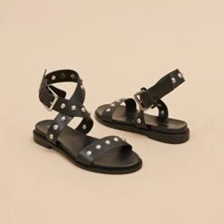 Xoxo Boutique 44 Sandales à Brides Croisées En Cuir Noir