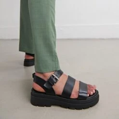 Sandales à Plateformes Et Boucles En Cuir Noir -Xoxo Boutique 01W008763C.1694504333