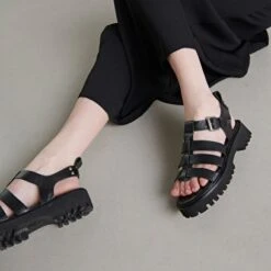 Sandales Ouvertes En Cuir Noir -Xoxo Boutique 01W008803C.1708517093