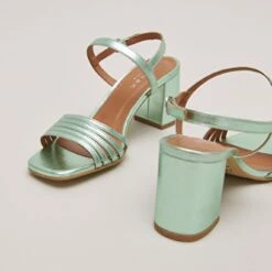 Sandales à Bouts Carrés Et Brides En Cuir Métallisé Vert Clair -Xoxo Boutique 01W008820E.1694504478