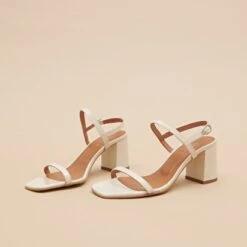 Sandales Ouvertes à Talons En Cuir Brillant écru 12 Sandales Ouvertes à Talons En Cuir Brillant écru -Xoxo Boutique 01W008829C.1708516767