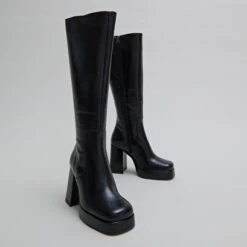 Bottes à Talons Et Bouts Carrés En Cuir Vieilli Noir 11 Bottes à Talons Et Bouts Carrés En Cuir Vieilli Noir -Xoxo Boutique 01W008862C.1694504611