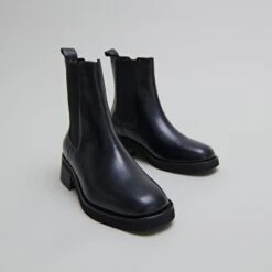 Boots à Bouts Arrondis Et élastiques En Cuir Noir -Xoxo Boutique 01W008874C.1694504648