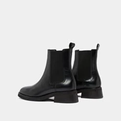 Boots à Bouts Arrondis Et élastiques En Cuir Noir -Xoxo Boutique 01W008874F.1694504650