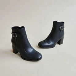 Bottines à Talons Et Boucles En Cuir Noir -Xoxo Boutique 01W008933C.1694504836