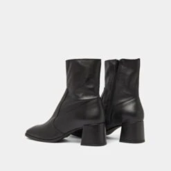 Bottines à Bouts Ovales En Cuir Vieilli Noir -Xoxo Boutique 01W008941F.1694504864