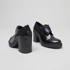 Derbies à Talons Et Lacets En Cuir Glacé Noir -Xoxo Boutique 01W008959E.1698943178