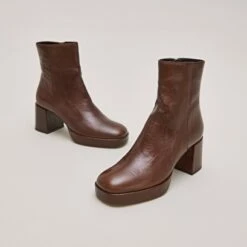 Bottines à Bouts Arrondis En Cuir Vieilli Marron -Xoxo Boutique 01W008974C.1698942836