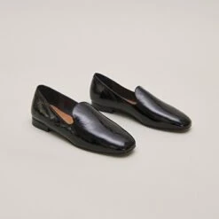 Ballerines à Bouts Arrondis En Cuir Brillant Noir