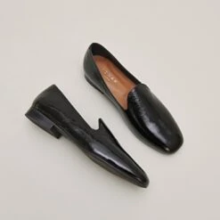 Ballerines à Bouts Arrondis En Cuir Brillant Noir 12 Ballerines à Bouts Arrondis En Cuir Brillant Noir -Xoxo Boutique 01W008978E.1694504951