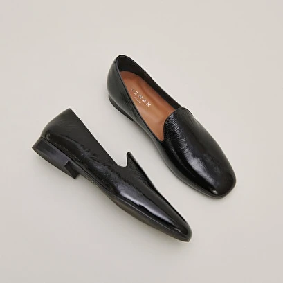 Ballerines à Bouts Arrondis En Cuir Brillant Noir 7 Ballerines à Bouts Arrondis En Cuir Brillant Noir – Image 5