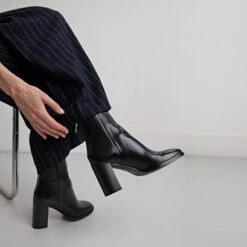 Boots à Talons En Cuir Noir -Xoxo Boutique 01W009053C.1701199915