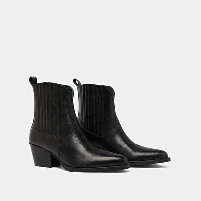 Boots à Talons Et Fronces En Cuir Noir 6 Boots à Talons Et Fronces En Cuir Noir – Image 4