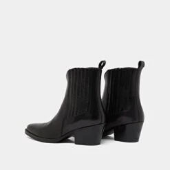 Boots à Talons Et Fronces En Cuir Noir 13 Boots à Talons Et Fronces En Cuir Noir -Xoxo Boutique 01W009112F.1698942956