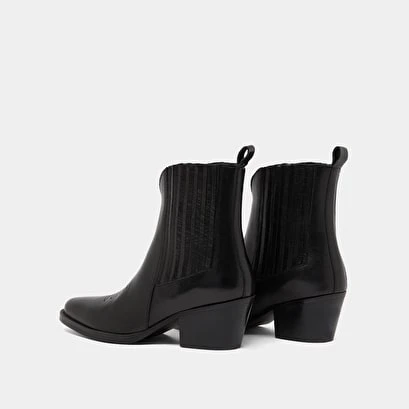 Boots à Talons Et Fronces En Cuir Noir 8 Boots à Talons Et Fronces En Cuir Noir – Image 6