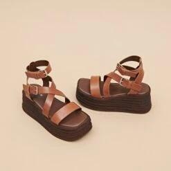 Sandales Compensées à Brides Et Boucles En Cuir Cognac -Xoxo Boutique 01W009150C.1708517181