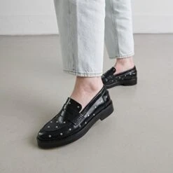 Mocassins à Détails Argentés En Cuir Noir