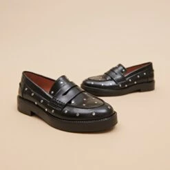 Mocassins à Détails Argentés En Cuir Noir -Xoxo Boutique 01W009157C.1708516870
