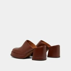 Mules à Plateformes Et Talons En Cuir Marron -Xoxo Boutique 01W009166F.1708517040