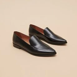 Mocassins à Bouts Pointus En Cuir Noir